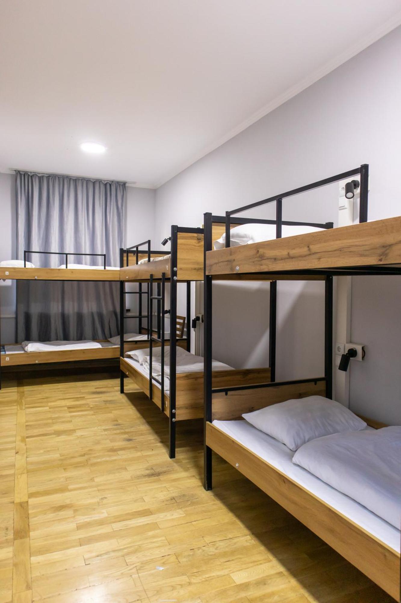 Almaty Backpackers Exterior foto